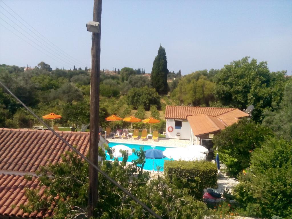Marketos Apartments Svoronata Bagian luar foto