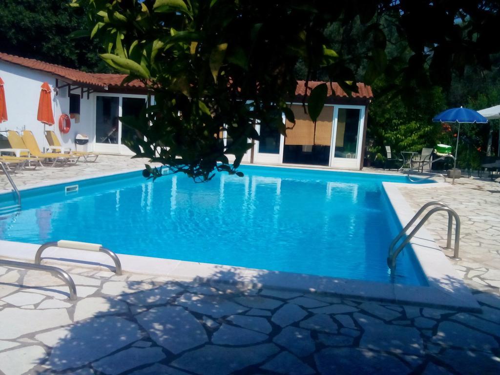 Marketos Apartments Svoronata Bagian luar foto