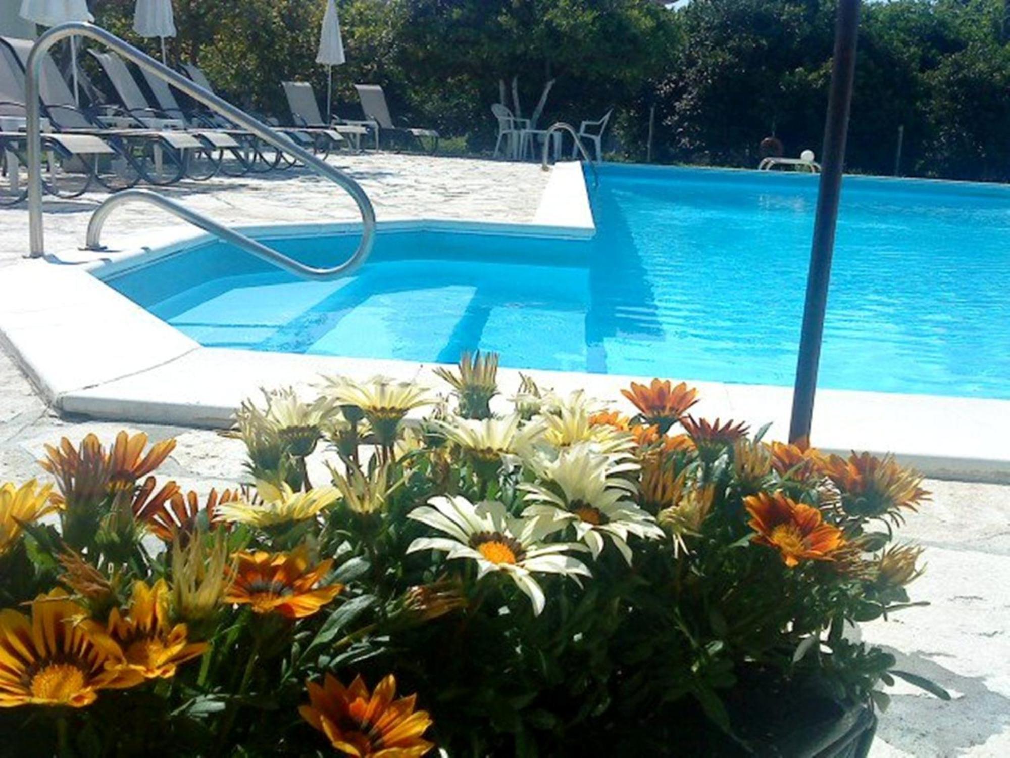 Marketos Apartments Svoronata Bagian luar foto