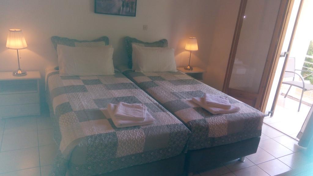 Marketos Apartments Svoronata Bagian luar foto