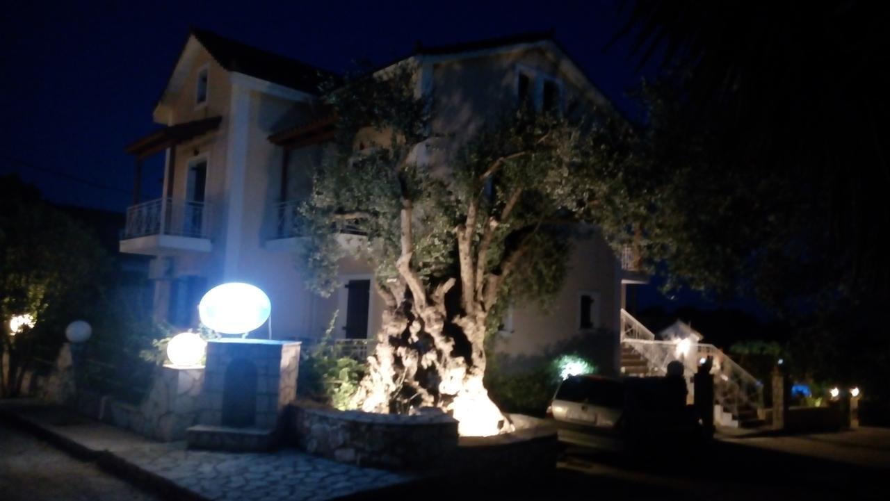 Marketos Apartments Svoronata Bagian luar foto