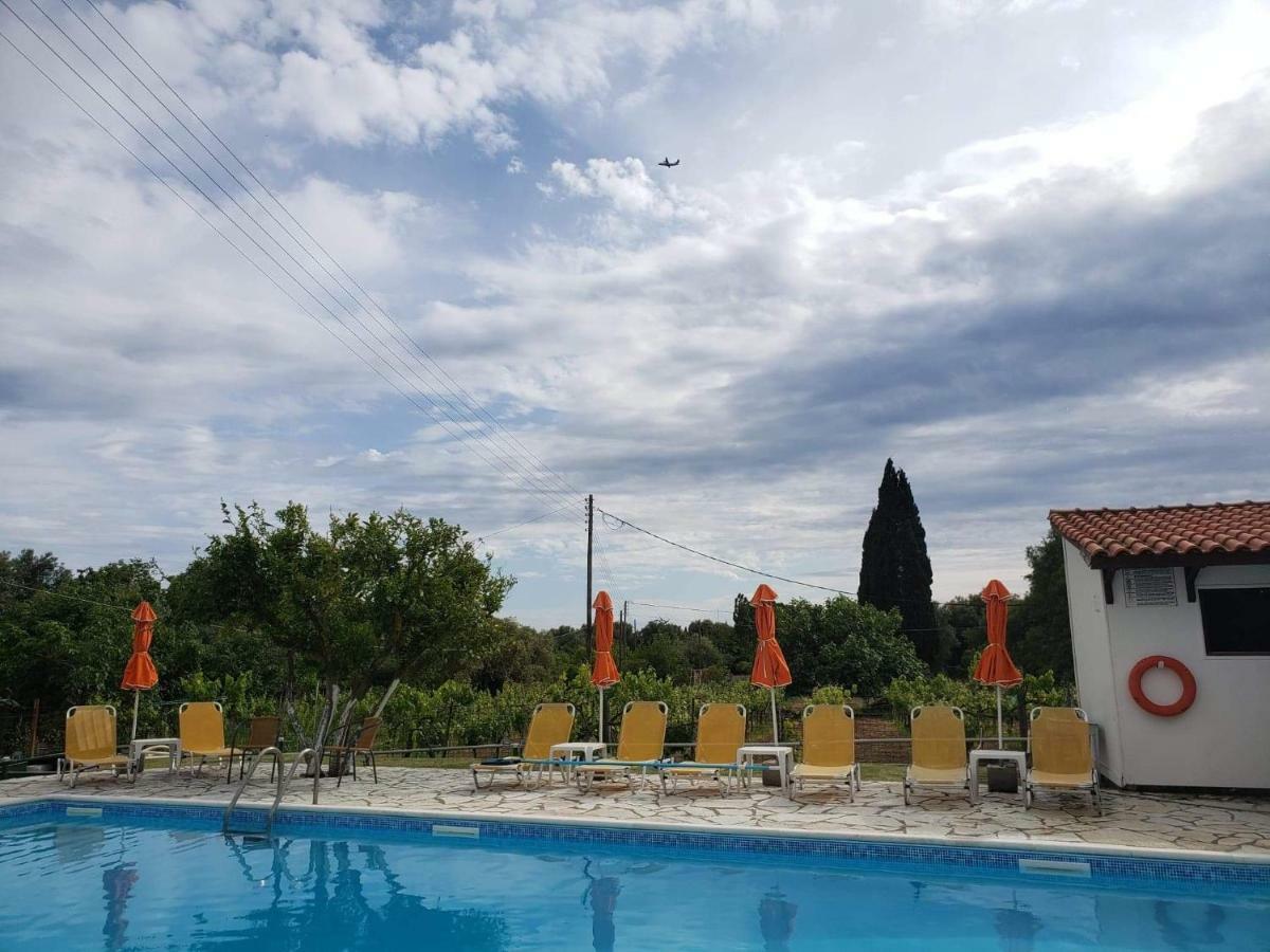 Marketos Apartments Svoronata Bagian luar foto